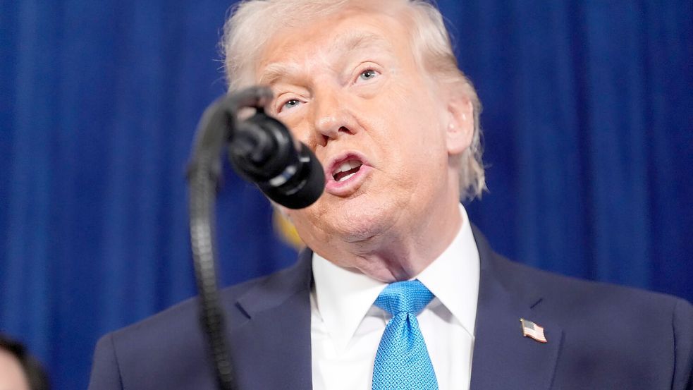 Trump sagt, die USA würden Venezuela so lange führen, bis ein sicherer Machtwechsel stattfinden könne. Foto: Alex Brandon/AP/dpa