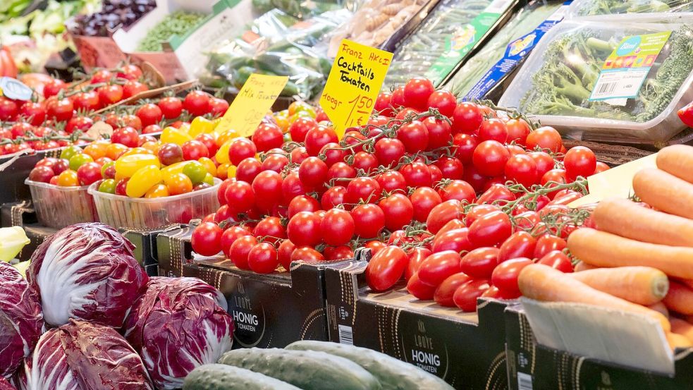 Bei den Lebensmitteln fallen Preissteigerungen für viele Menschen besonders ins Gewicht. (Illustration) Foto: Boris Roessler