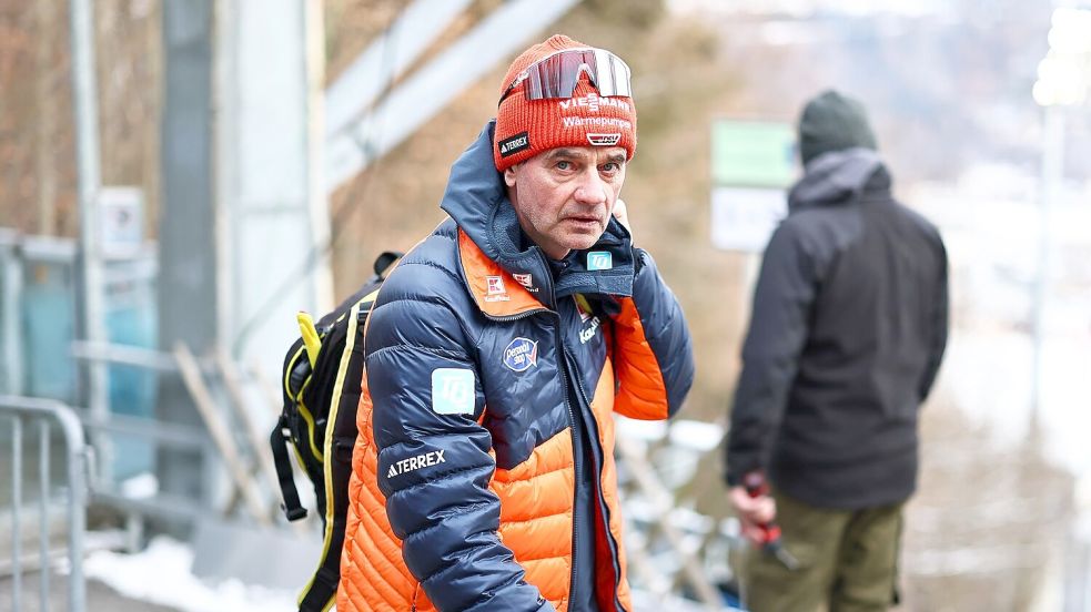 Bundestrainer ohne Tournee-Sieg: Stefan Horngacher hört im März auf. Foto: Daniel Karmann