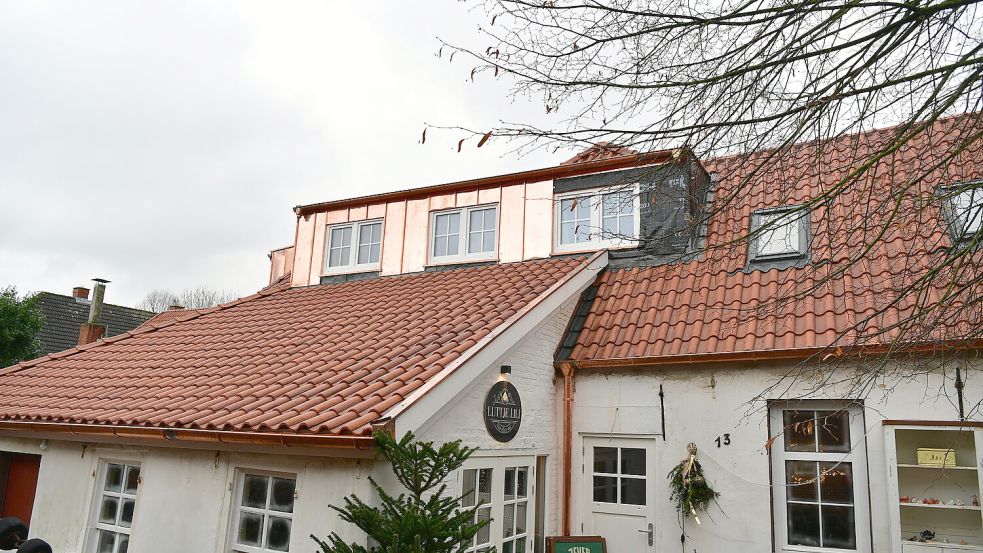 Noch muss an dem Haus aus dem 18. Jahrhundert einiges gemacht werden. Gerade wurde das Dach saniert. Als Nächstes ist der Ausbau des Obergeschosses dran.