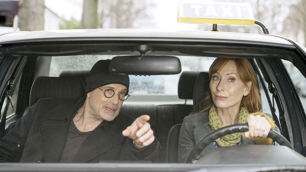 Im Film käbbeln sie sich, im echten Leben sind sie verheiratet: Christian Berkel und Andrea Sawatzki Foto: ARD Degeto/Silviu Guiman