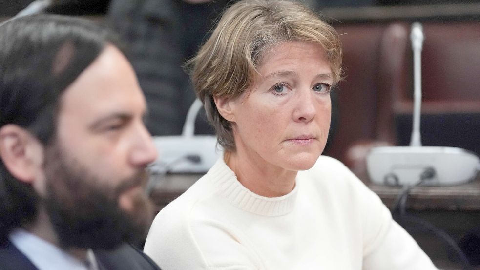 Christina Block am Donnerstag vor dem Landgericht in Hamburg. Foto: dpa/Marcus Brandt