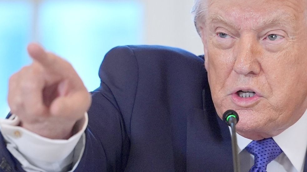 Hält an seinem Gebietsanspruch auf Grönland fest - US-Präsident Donald Trump. Foto: Evan Vucci/AP/dpa