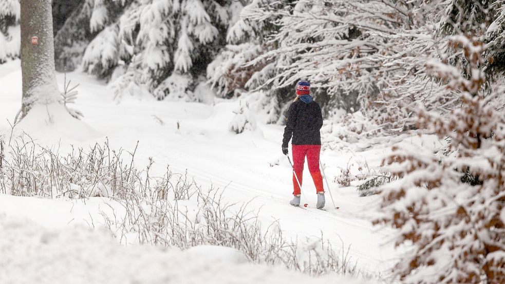 Wintersportler können sich derweil über die schönen Seiten der Jahreszeit freuen. Foto: Michael Reichel