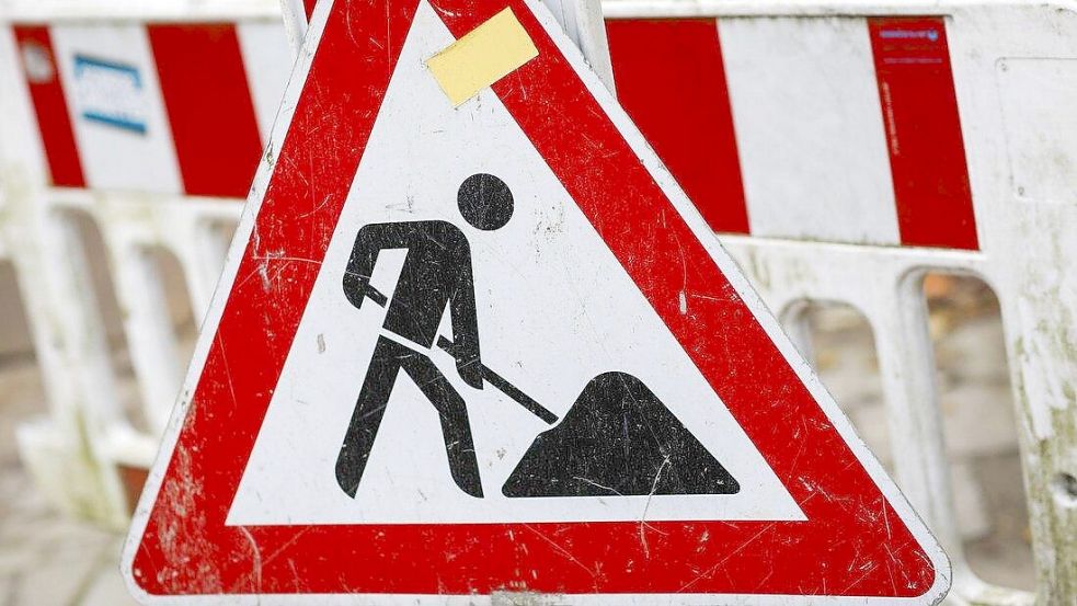 Die Baustelle in Hellern soll auch das Stromnetz fit für die Zukunft machen. Foto: NOZ / David Ebener