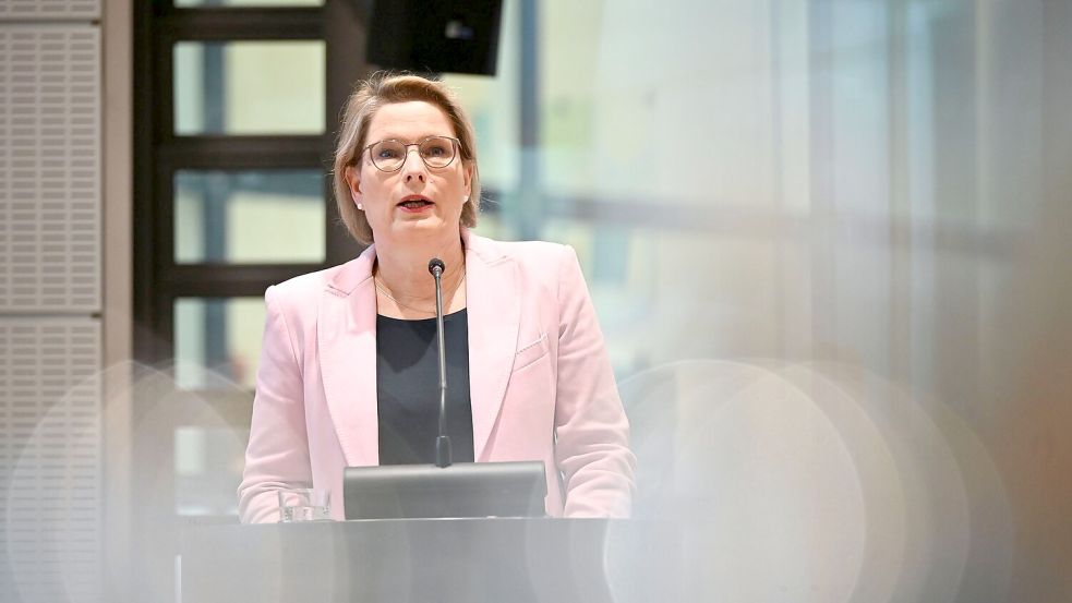 Bundesjustizministerin Stefanie Hubig (SPD) sagt: „Reparieren ist besser als Wegwerfen. Es schon die Umwelt und auch den Geldbeutel.“ Foto: Katharina Kausche