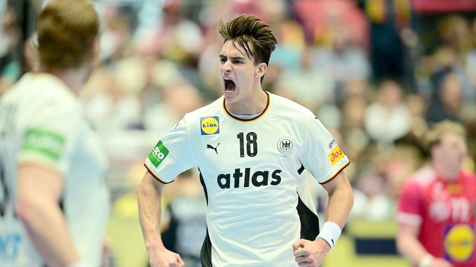 Bundestrainer Alfred Gislason setzt im Angriff und in der Abwehr auf Julian Köster. Foto: Sina Schuldt