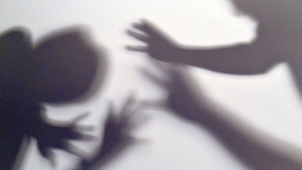 Von häuslicher Gewalt sind vor allem Frauen betroffen. Mit „HerzRaum“ können sich gewaltbetroffene Menschen jetzt anonym Hilfe suchen. Foto: dpa/Maurizio Gambarini