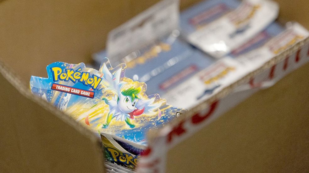 Der Handel mit Pokémon-Sammelkarten hat in den vergangenen Jahren wieder an Bedeutung gewonnen. Seltene Exemplare erzielen teils hohe Preise. (Symbolbild) Foto: Hannes P. Albert