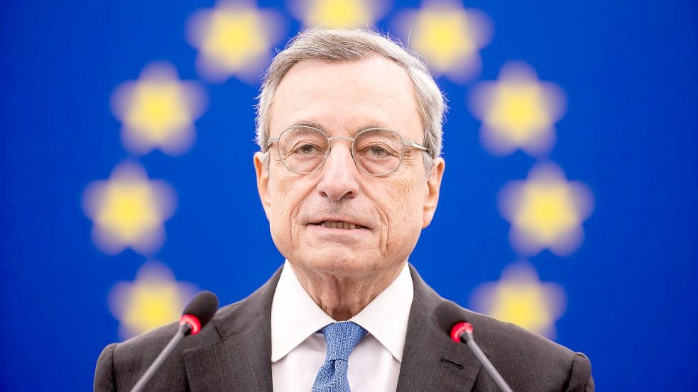 Der ehemalige Präsident der Europäischen Zentralbank (EZB) und frühere italienische Ministerpräsident Mario Draghi wird mit dem Karlspreis 2026 ausgezeichnet (Archivbild). Foto: Philipp von Ditfurth/dpa