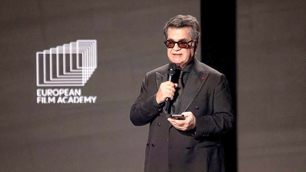 Mit einem dramatischen Appell hat der iranische Filmemacher Jafar Panahi (65) an die Lage in seinem Heimatland erinnert. Foto: Fabian Sommer