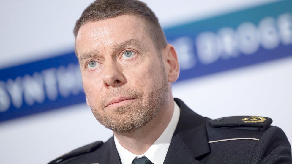 „Sowohl in Deutschland als auch in Europa sind diese Dimensionen bisher einmalig“, sagte der Leiter des Zollkriminalamtes, Tino Igelmann, bei einer Pressekonferenz in Köln. Foto: Rolf Vennenbernd