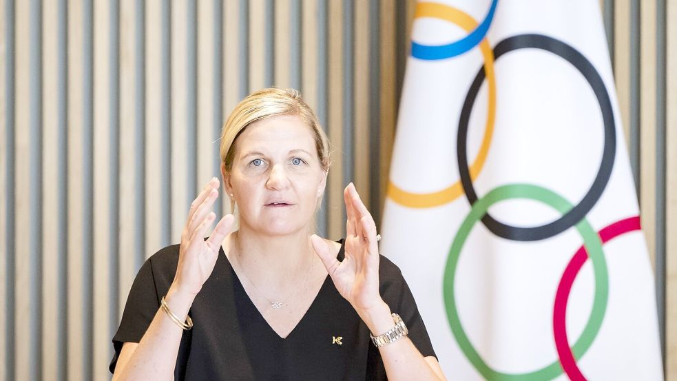 Ringt um eine Haltung zu US-Präsident Trump: IOC-Chefin Kirsty Coventry. (Archivbild) Foto: Jean-Christophe Bott/KEYSTONE/dp