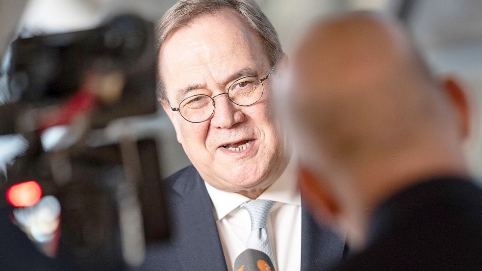 CDU-Außenpolitiker Armin Laschet hat die derzeitige Situation bei den Ukraine-Verhandlungen als „absurd“ bezeichnet. Foto: IMAGO/Chris Emil Janßen