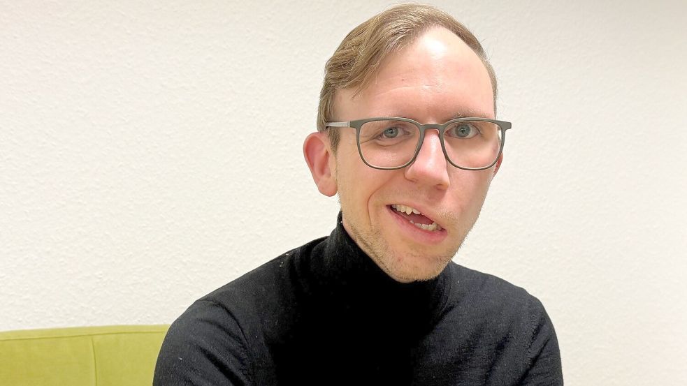 Lange Jahre fühlte sich Marcel Friederich weniger wert, glaubte, noch mehr leisten zu müssen als Menschen ohne eine Beeinträchtigung. Foto: Christian Schultz/dpa /dpa