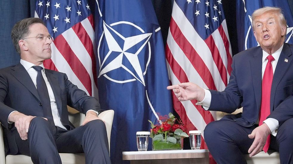 Verhandelte mit Trump (r.) über Grönland: Nato-Generalsekretär Rutte (l.). Foto: Evan Vucci/AP/dpa