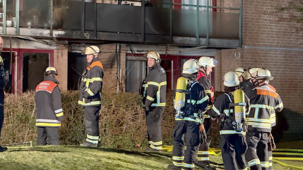 Bei dem Brand in einer Hamburger Seniorenwohnanlage kam für einen Mann jede Hilfe zu spät. Foto: Domenic Schmidt/NEWS5/dpa