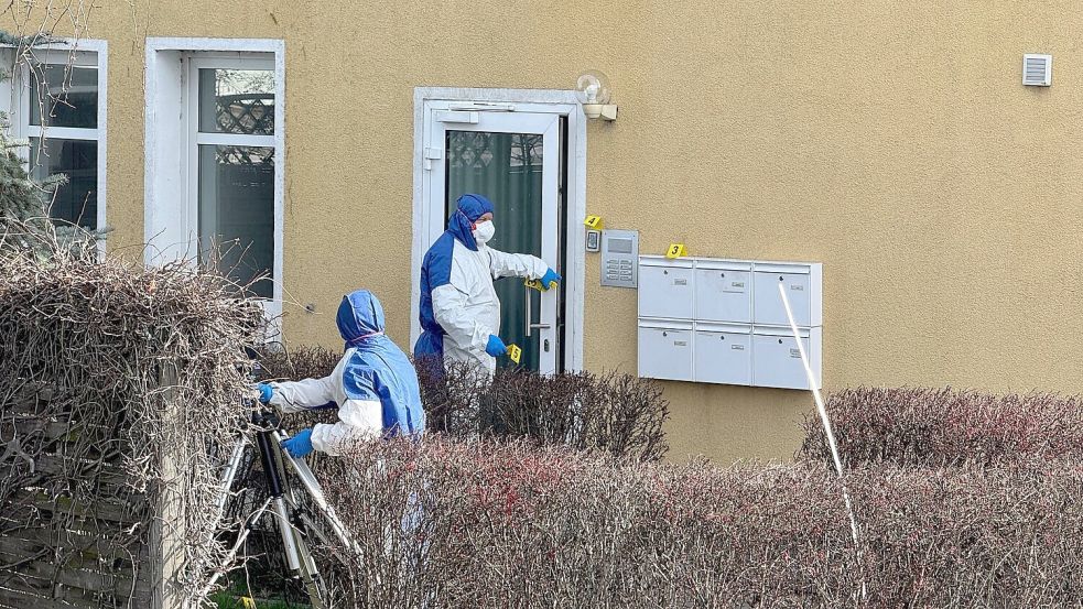 Im März wurde ein 26 Jahre alter Afghane bei einem Polizeieinsatz in Schönebeck (Sachsen-Anhalt) von der Polizei angeschossen. Er starb kurz darauf im Krankenhaus. (Archivbild) Foto: Thomas Schulz/dpa