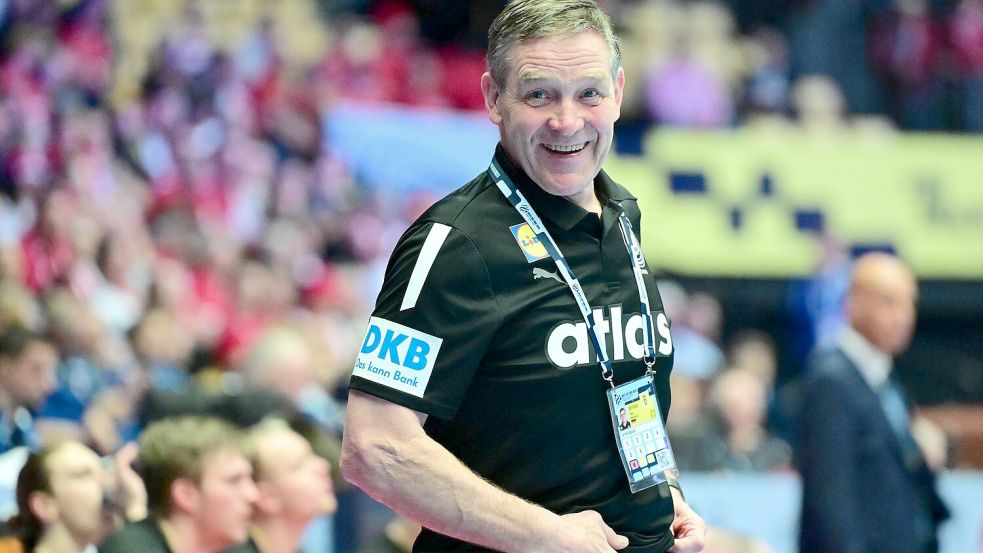 Die Schützlinge von Bundestrainer Alfred Gislason haben im Kampf um das EM-Halbfinale zwei Matchbälle. Foto: Sina Schuldt