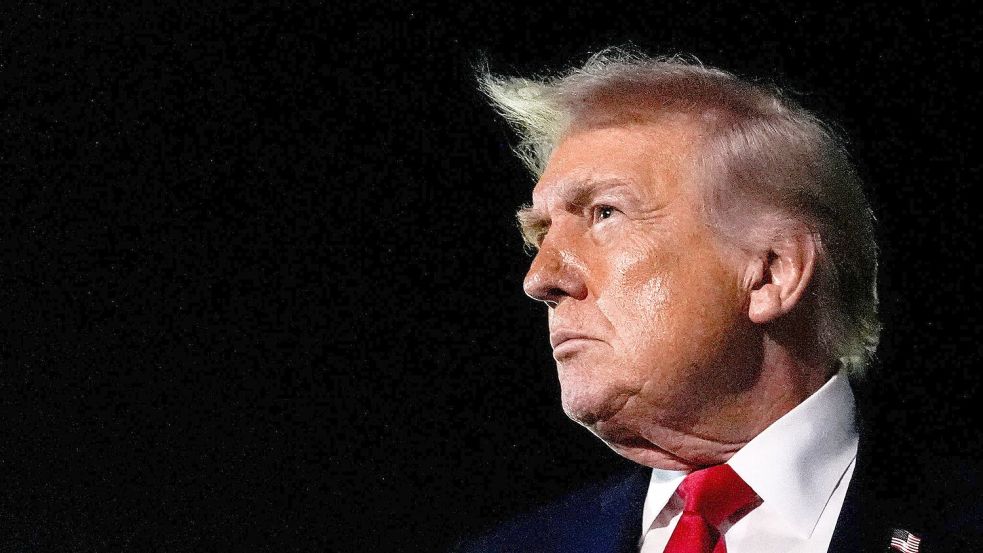 Mit seinen Aussagen zum Nato-Einsatz in Afghanistan sorgte Donald Trump erneut für Kritik. (Archivbild) Foto: Julia Demaree Nikhinson/AP/dpa