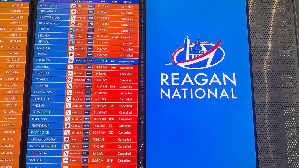 Nichts geht mehr: Abflüge sind gestrichen. Foto: Anna Ringle