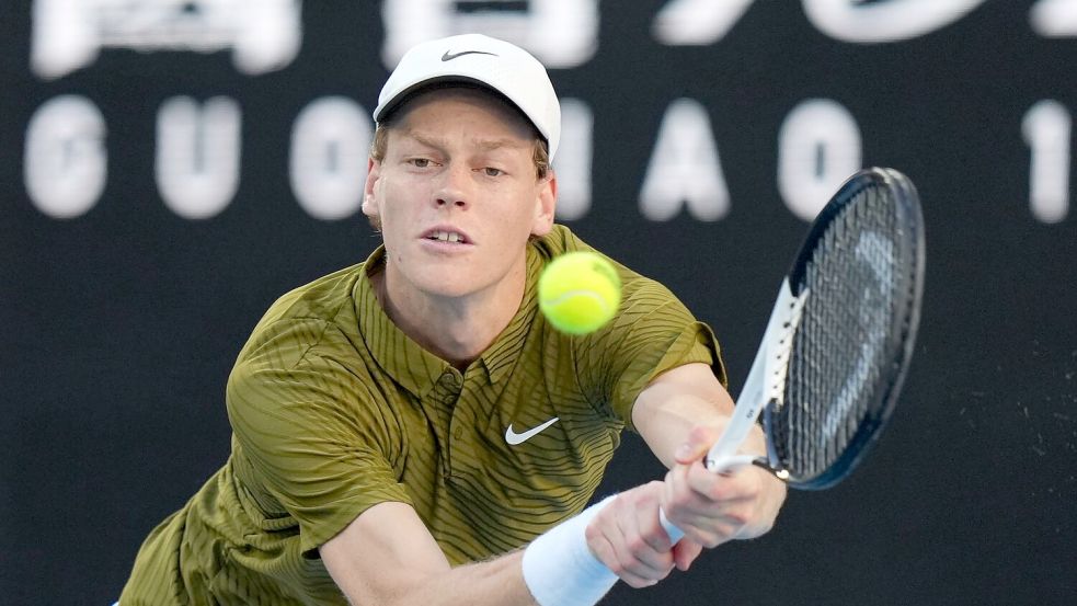 Jannik Sinner hatte im Achtelfinale von Melbourne keine Probleme. Foto: Dar Yasin/AP/dpa