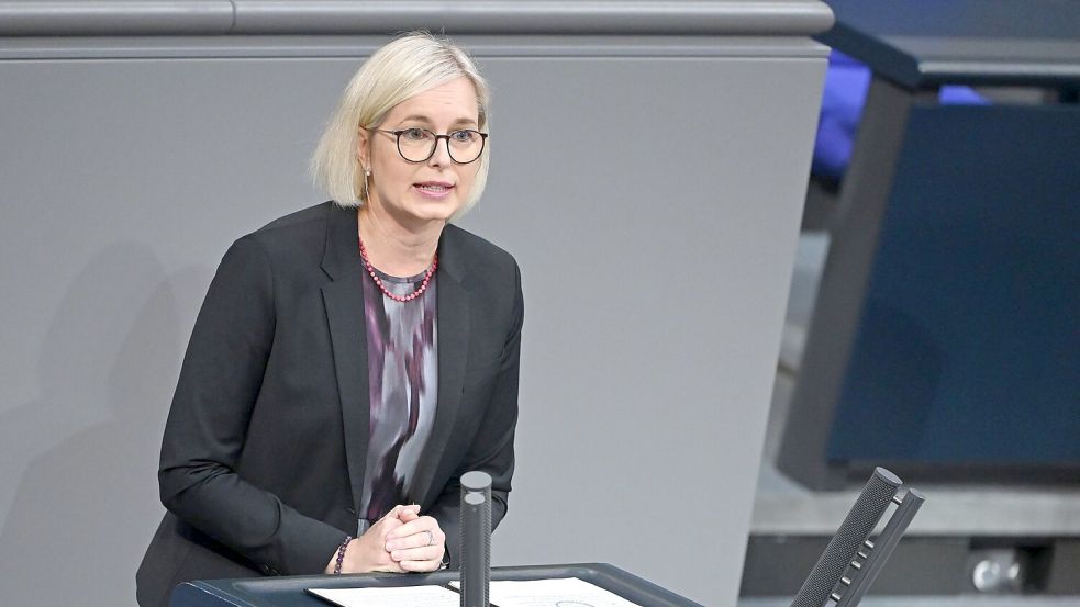 Christiane Schenderlein (CDU), Staatsministerin für Sport und Ehrenamt - die Bundesregierung überlässt die Diskussion über einen möglichen WM-Boykott dem Sport und betont dessen Autonomie (Archivbild) Foto: Elisa Schu/dpa