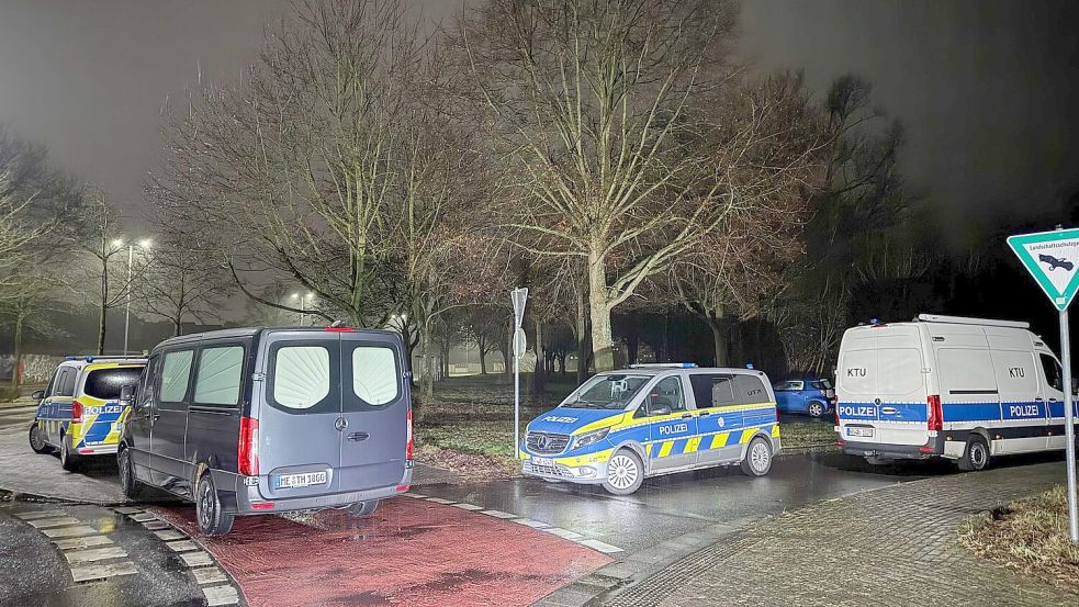 Die Polizei schließt ein Tötungsdelikt nicht aus. Foto: Vincent Kempf/dpa
