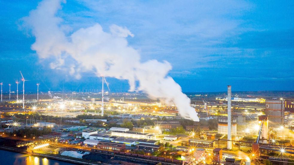 Die deutsche Wirtschaft müht sich aus der Flaute. (Archivbild) Foto: Julian Stratenschulte