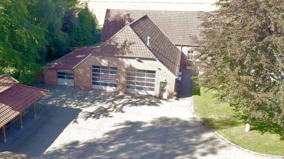 Dieses Foto zeigt das derzeitige Feuerwehrhaus und ist auf der Internetseite der Feuerwehr zu sehen. Foto: Feuerwehr West-/Mittegroßefehn & Ulbargen