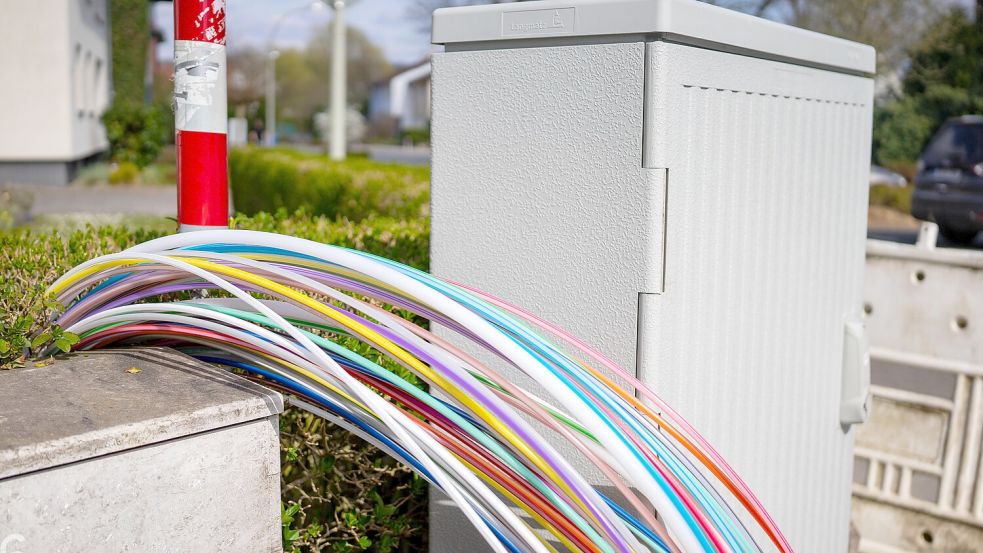 Der Landkreis Osnabrück startet 2026 den Ausbau der sogenannten Grauen Flecken. In mehreren Gemeinden sollen erstmals Ortsrandlagen und kleinere Ortsteile an das Glasfasernetz angeschlossen werden. Foto: Benjamin Beutler