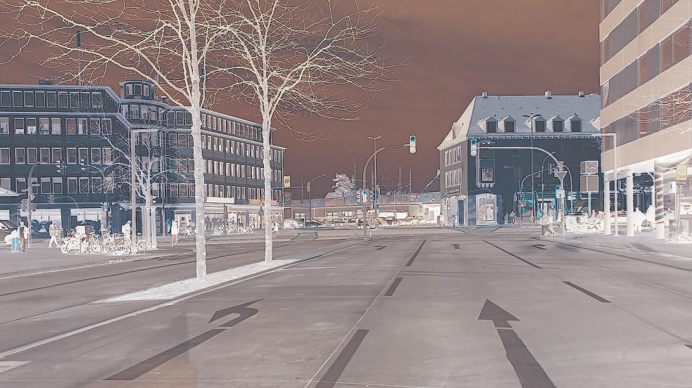 November 2025: wieder freie Fahrt auf dem Rosenplatz in Osnabrück – in ungewohntem Grau. Foto: Thomas Wübker