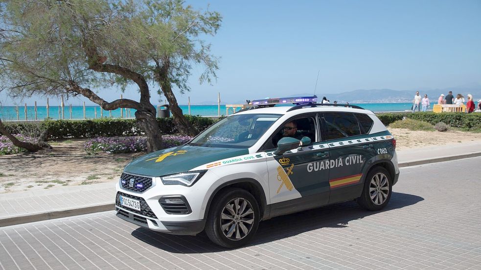 Die spanische Polizeieinheit Guardia Civil hat auf Teneriffa einen Deutschen unter dem Verdacht festgenommen, seine Mutter erschossen zu haben. Foto: Clara Margais