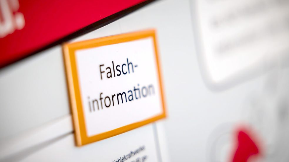 Ein neuer Bericht stellt fest, aus welcher Richtung Gefahren vor allem kommen. (Archivbild) Foto: Christoph Soeder/dpa