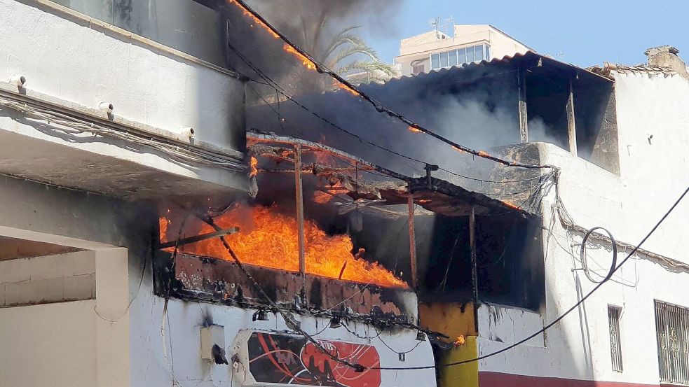 Die Justiz auf Mallorca hat gegen die sogenannten Kegelbrüder Anklage wegen vorsätzlicher Brandstiftung erhoben und sieben Jahre Haft gefordert. (Archivbild) Foto: 5vision/dpa