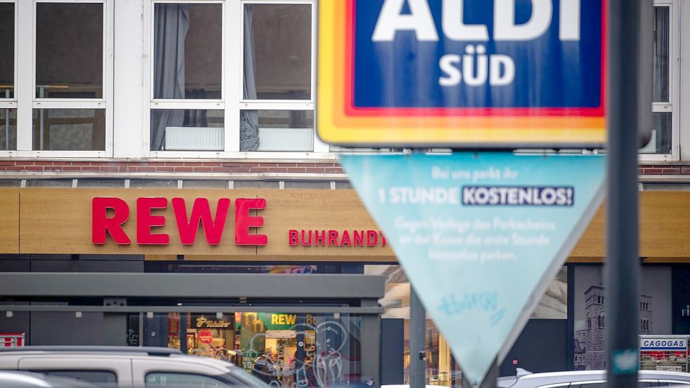 Vielerorts liegen die Filialen von Supermärkten und Discountern dicht beisammen. Foto: Henning Kaiser