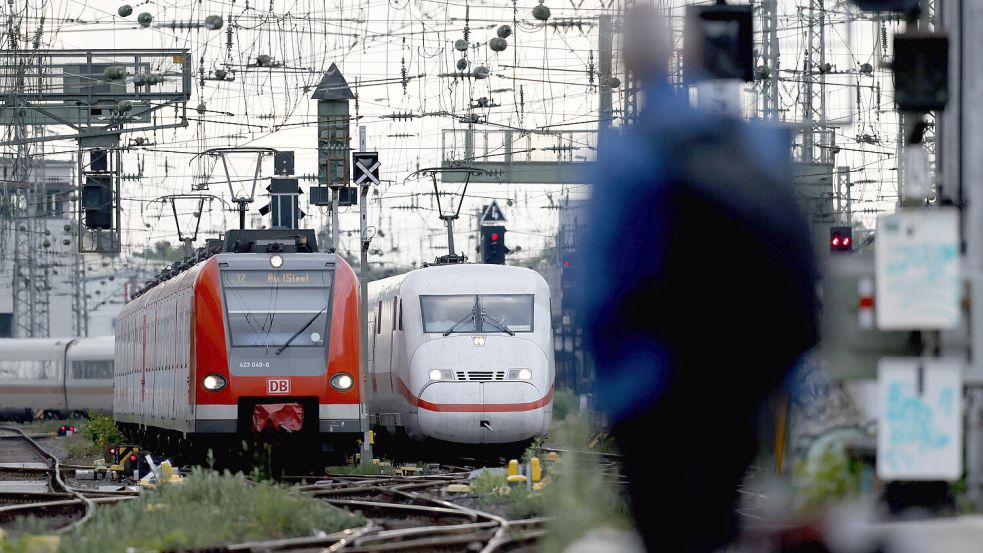 Risiko Fahrgast? Ein Zugbegleiter starb nach einer tödlichen Attacke bei einer Ticketkontrolle. Foto: IMAGO / Panama Pictures