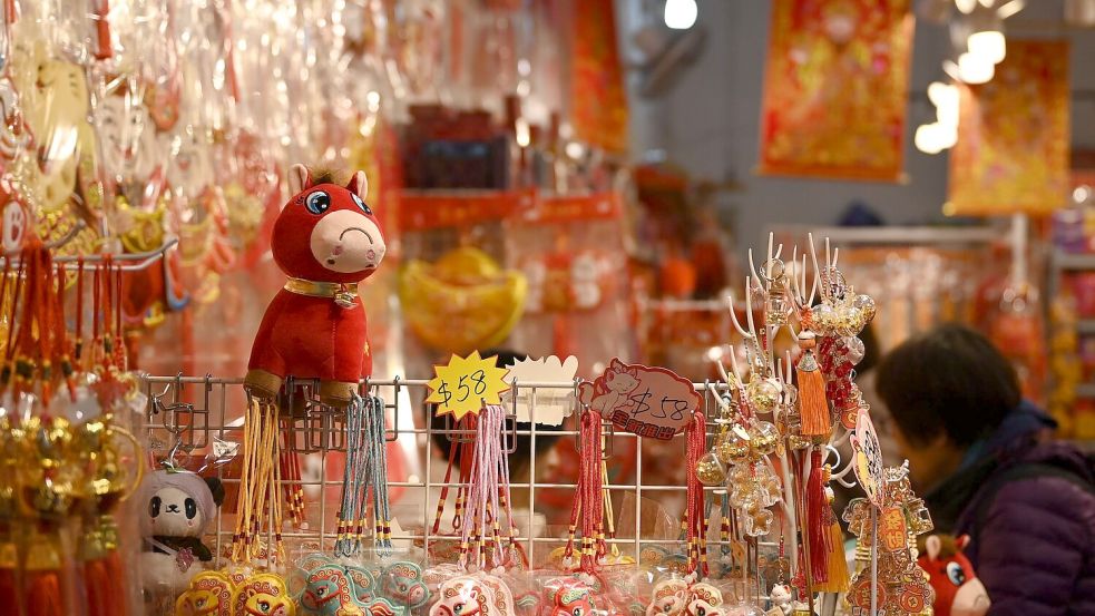 Das „weinende Pferd“ trägt den Mund wegen eines Produktionsfehlers falsch herum. (Archivbild) Foto: Johannes Neudecker