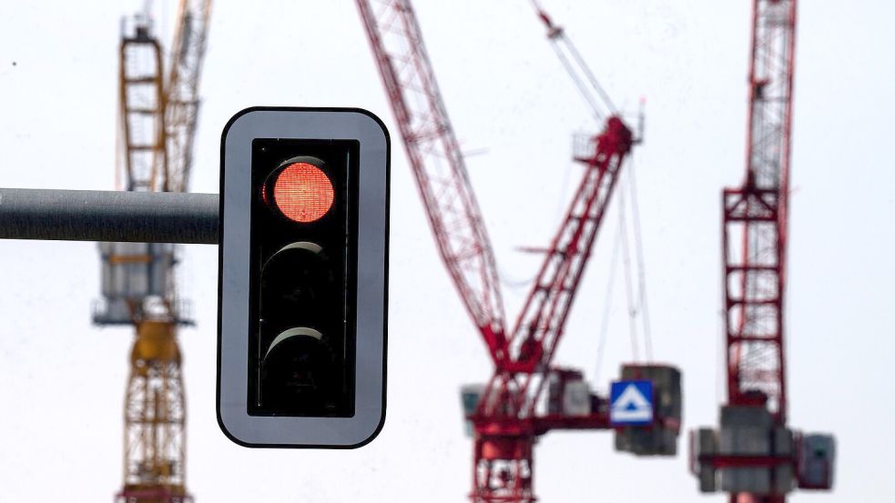 Seit Jahren bremsen immer neue Krisen die deutsche Wirtschaft aus. (Symbolbild) Foto: Soeren Stache