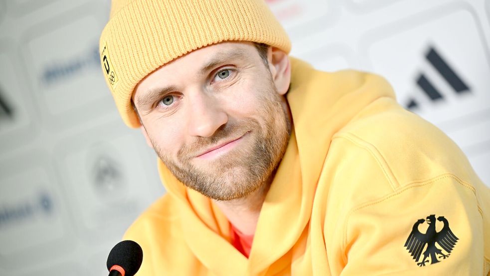 Leon Draisaitl lehnt die Superstar-Rolle im deutschen Eishockeyteam ab. Foto: Peter Kneffel