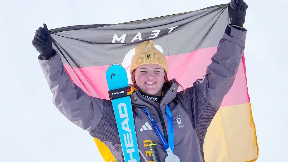 Olympia-Silber in der Abfahrt: Deutschlands Ski-Juwel Emma Aicher. Foto: Michael Kappeler