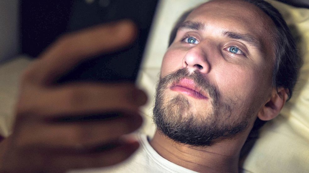 Viele Betroffene fühlen sich mit psychischen Erkrankungen auf Social Media verstanden, andere tendieren zu vorschnellen Selbstdiagnosen. Foto: IMAGO/Cavan Images