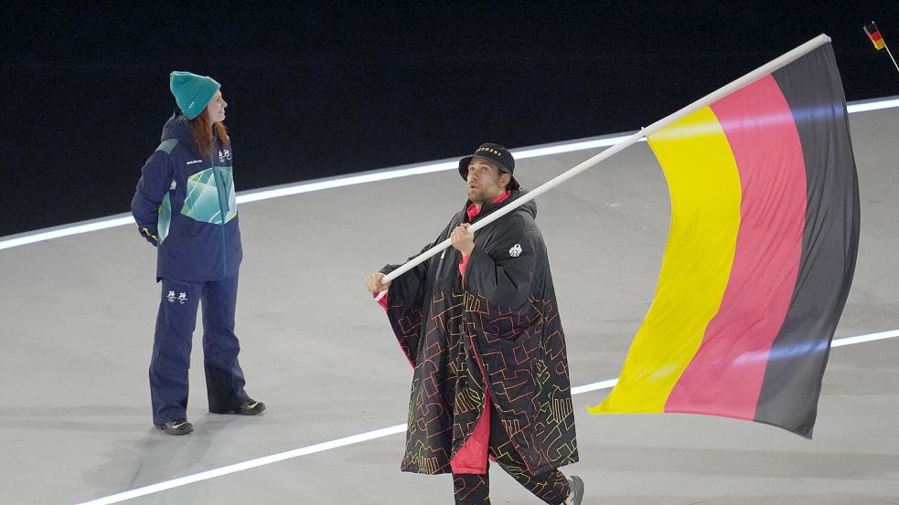 Deutschlands Starstürmer Leon Draisaitl kam bereits am Freitag in Mailand an. Foto: Ben Curtis