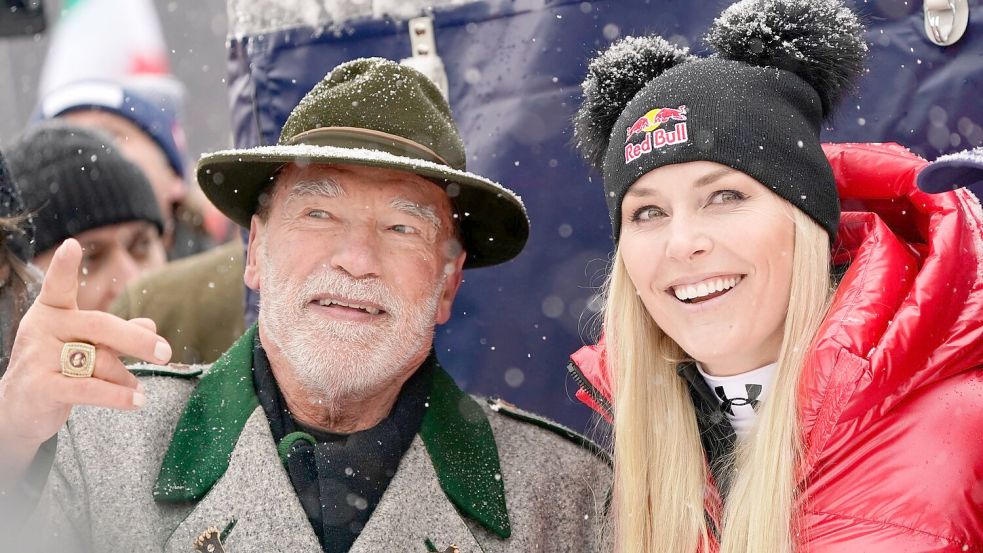 Arnold Schwarzenegger und Lindsey Vonn sind befreundet. (Archivbild) Foto: Giovanni Auletta/AP/dpa