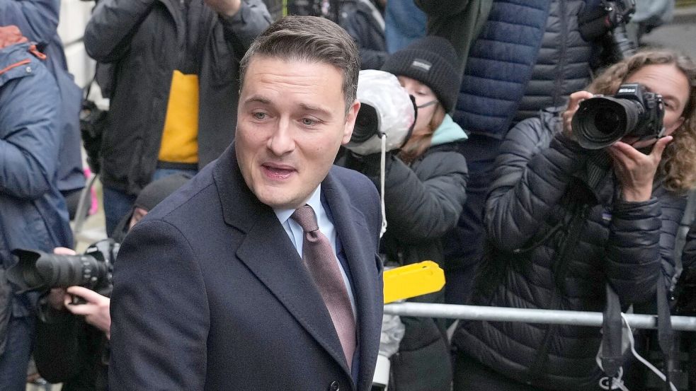 Gesundheitsminister Wes Streeting gilt als aussichtsreicher innerparteilicher Rivale Starmers. Foto: Kin Cheung/AP/dpa