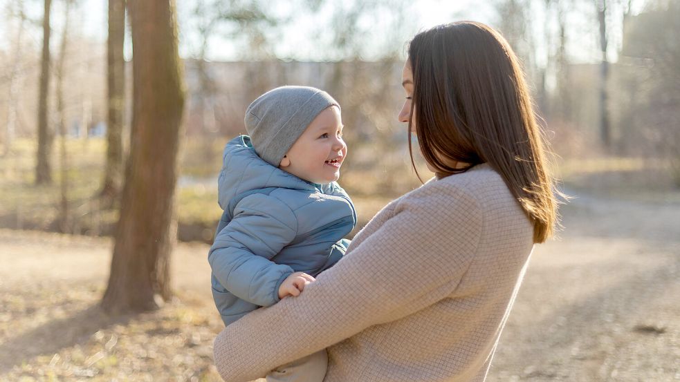 Die Geburtenrate in Schweden sinkt. Wie die Zahl der Kinder wieder gesteigert werden werden, fragt sich die Regierung. Foto: IMAGO/Zoonar