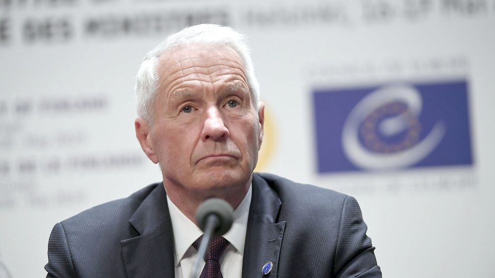 Ihre Kontakte zu dem Sexualstraftäter Jeffrey Epstein haben gleich mehrere Norweger in Bedrängnis gebracht - darunter Ex-Regierungschef Thorbjørn Jagland. (Archivbild) Foto: Martti Kainulainen/Lehtikuva/dpa