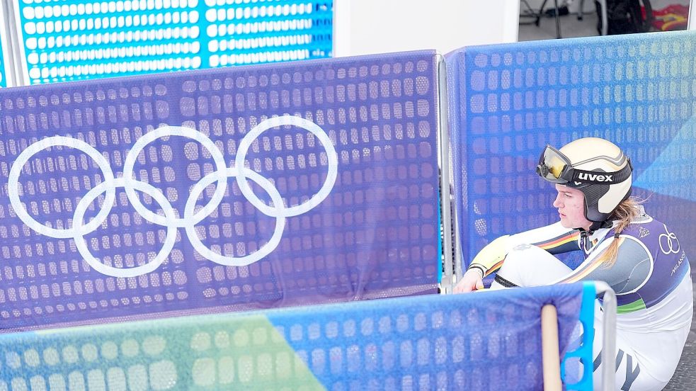 Frustriert nach einem Fahrfehler: Deutschlands Ski-Juwel Emma Aicher. Foto: Michael Kappeler
