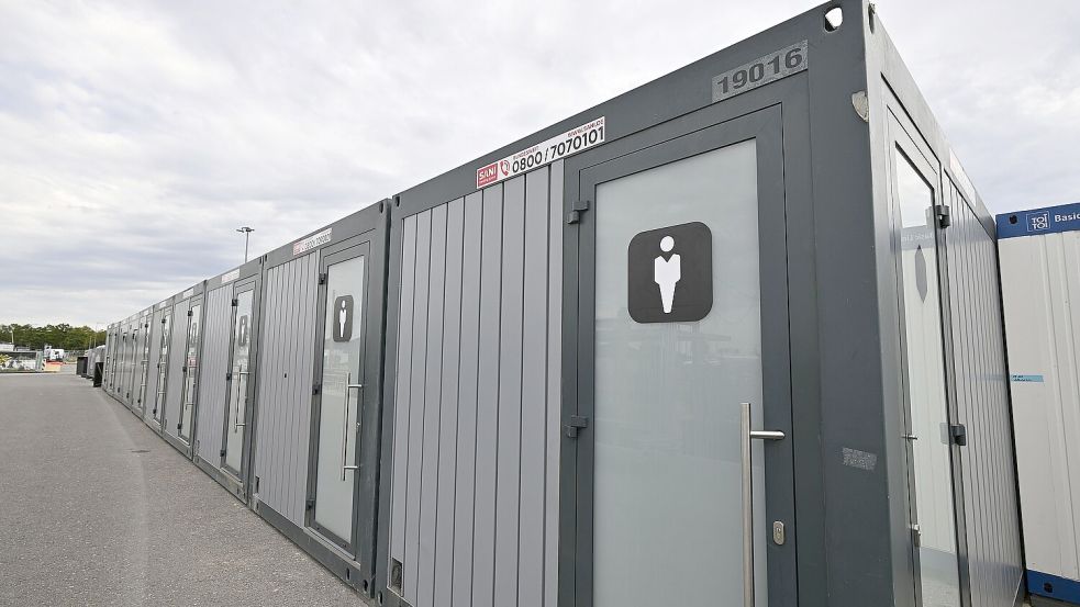 Dieser Sanitärbereich wurde für zehn Konzerte der Sängerin Adèle in München aufgestellt. Foto: DPA