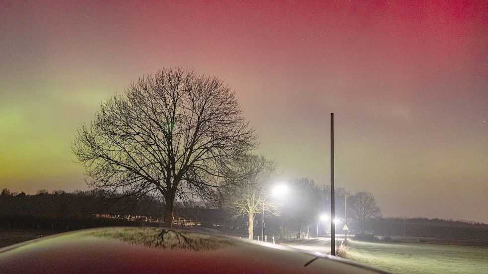 Polarlichter fotografiert im Osnabrücker Stadtteil Hellern. Foto: Sebastian Dannenberg